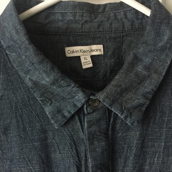 Calvin Klein button down - Picture 3 of 4